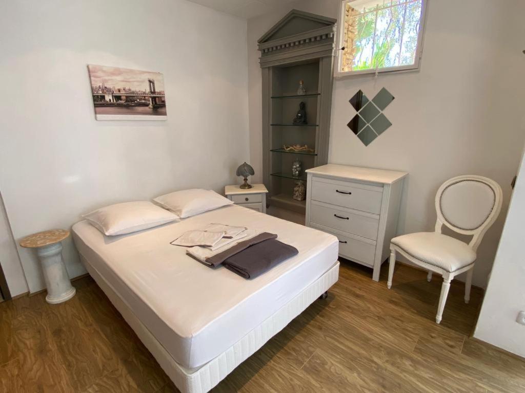 Comme A La Maison Apartment *